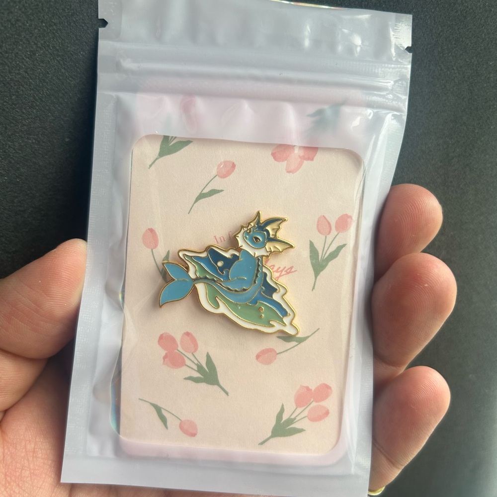 Vaporeon enamel pin - Pokémon